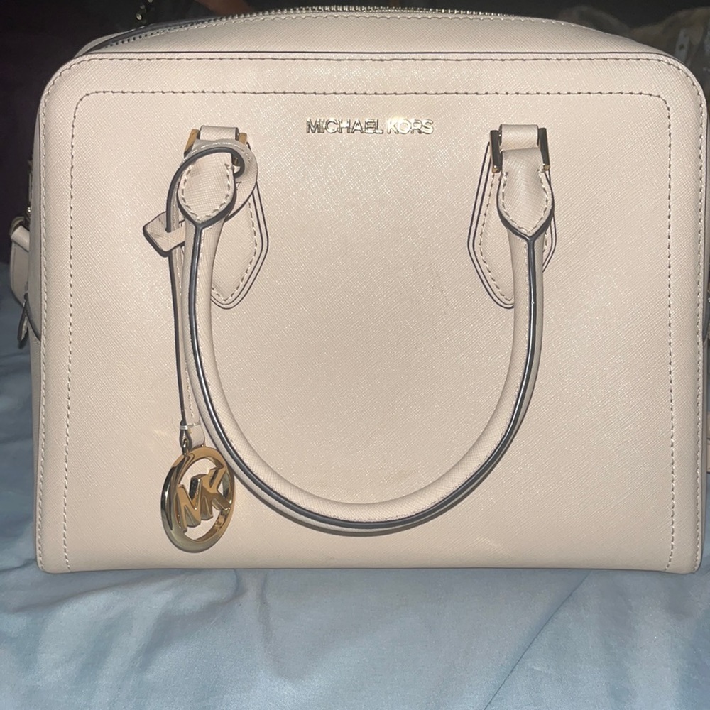 Woman purse